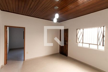 Casa à venda com 90m², 2 quartos e sem vagaSala