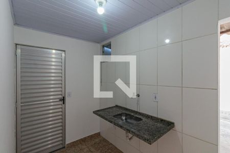 Cozinha de kitnet/studio para alugar com 1 quarto, 35m² em Alto Caiçaras, Belo Horizonte