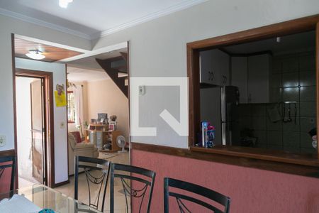 Sala de casa à venda com 3 quartos, 192m² em Guarujá, Porto Alegre