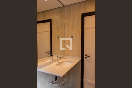 Casa de condomínio à venda com 293m², 3 quartos e 4 vagas Casa de condomínio à venda com 293m², 3 quartos e 4 vagasBANHEIRO SOCIAL