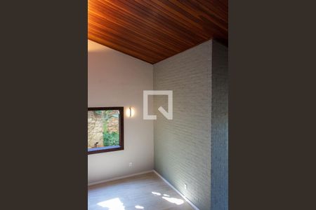 SALA DE TV de casa de condomínio à venda com 3 quartos, 293m² em Loteamento Caminhos de San Conrado (sousas), Campinas