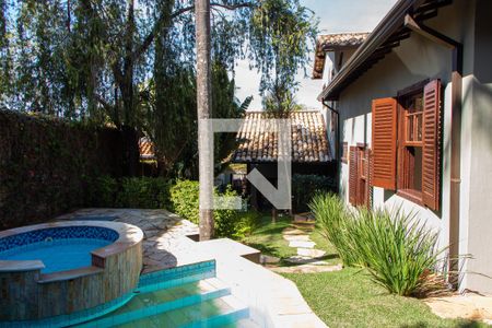 Casa de condomínio à venda com 293m², 3 quartos e 4 vagas Casa de condomínio à venda com 293m², 3 quartos e 4 vagasÁREA EXTERNA FUNDOS