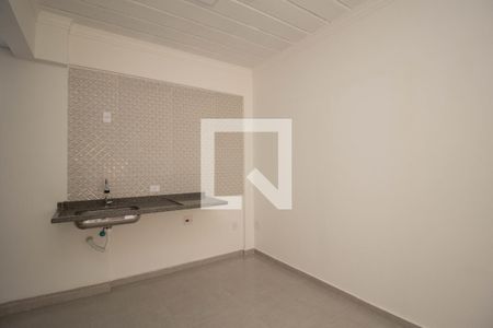 Cozinha de kitnet/studio para alugar com 1 quarto, 29m² em Vila Guedes, São Paulo