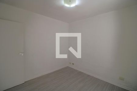 Quarto de casa para alugar com 1 quarto, 40m² em Jardim Santa Helena, São Paulo