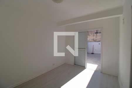 Sala de casa para alugar com 1 quarto, 40m² em Jardim Santa Helena, São Paulo