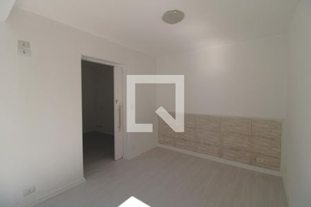 Sala de casa para alugar com 1 quarto, 40m² em Jardim Santa Helena, São Paulo