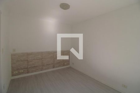 Sala de casa para alugar com 1 quarto, 40m² em Jardim Santa Helena, São Paulo