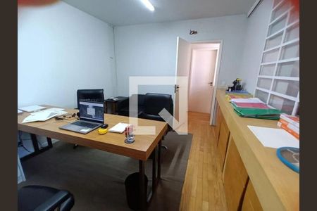 Casa para alugar com 5 quartos, 270m² em Vila Andrade, São Paulo