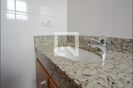 Apartamento à venda com 75m², 2 quartos e 2 vagas Apartamento à venda com 75m², 2 quartos e 2 vagasBanheiro da Suíte 1