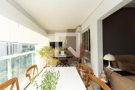 Varanda de apartamento para alugar com 2 quartos, 66m² em Vila Olímpia, São Paulo