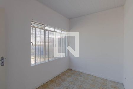 Quarto 1 de casa para alugar com 2 quartos, 49m² em Cajuru, Curitiba