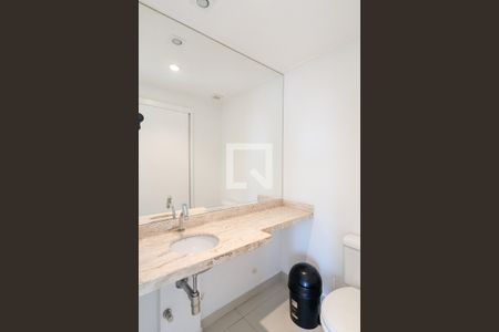 Lavabo de apartamento à venda com 1 quarto, 80m² em Campo Belo, São Paulo