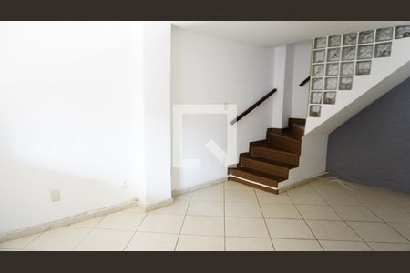 Sala de casa à venda com 2 quartos, 70m² em Freguesia (jacarepaguá), Rio de Janeiro