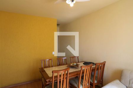 Sala de apartamento à venda com 2 quartos, 58m² em Sagrada Família, Belo Horizonte