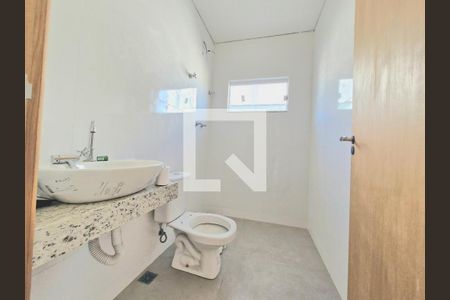 Casa à venda com 180m², 4 quartos e 2 vagas Casa à venda com 180m², 4 quartos e 2 vagasBanheiro da Suíte 4