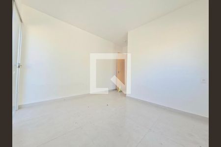 Casa à venda com 180m², 4 quartos e 2 vagas Casa à venda com 180m², 4 quartos e 2 vagasSuíte 4