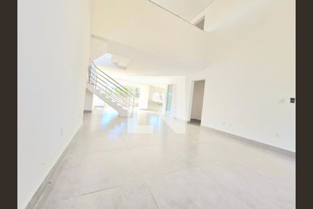 Sala de casa à venda com 4 quartos, 180m² em Joá, Lagoa Santa