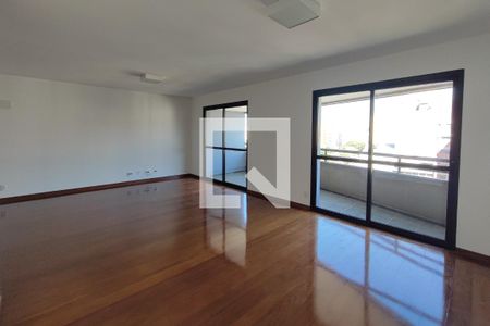 Sala  de apartamento para alugar com 4 quartos, 210m² em Cambuí, Campinas