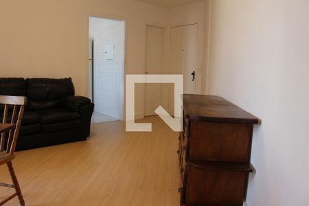 Sala de apartamento para alugar com 3 quartos, 67m² em Jardim Vila Formosa, São Paulo