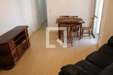 Sala de apartamento para alugar com 3 quartos, 67m² em Jardim Vila Formosa, São Paulo