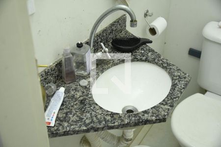 Lavabo de casa de condomínio para alugar com 2 quartos, 62m² em Jardim Colibri, Cotia