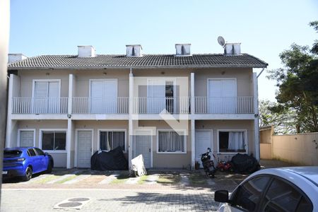 Sala de casa de condomínio para alugar com 2 quartos, 62m² em Jardim Colibri, Cotia