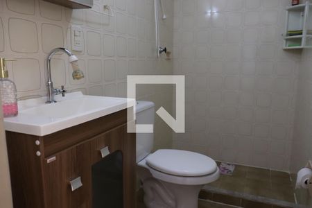 Banheiro de apartamento à venda com 1 quarto, 44m² em Centro, São Leopoldo