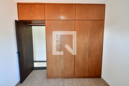 Quarto 1 - Armários de apartamento à venda com 2 quartos, 63m² em Jardim Flamboyant, Campinas