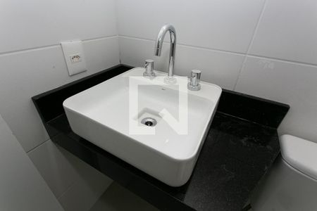 Casa de condomínio à venda com 122m², 2 quartos e 2 vagas Casa de condomínio à venda com 122m², 2 quartos e 2 vagasBanheiro Social