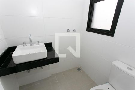 Casa de condomínio à venda com 122m², 2 quartos e 2 vagas Casa de condomínio à venda com 122m², 2 quartos e 2 vagasBanheiro da Suíte