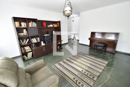 Sala 1 de casa para alugar com 6 quartos, 255m² em Chácara da Barra, Campinas