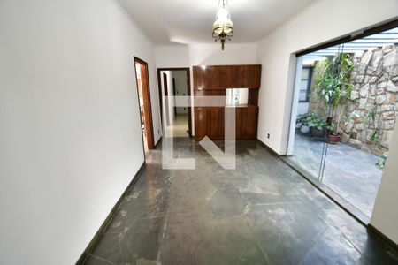 Sala 3 de casa para alugar com 6 quartos, 255m² em Chácara da Barra, Campinas