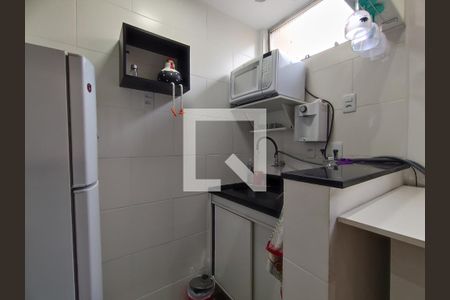 Cozinha de apartamento para alugar com 1 quarto, 30m² em Copacabana, Rio de Janeiro