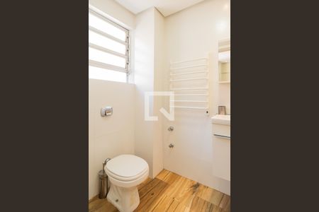 Banheiro de apartamento para alugar com 1 quarto, 27m² em Centro Histórico, Porto Alegre