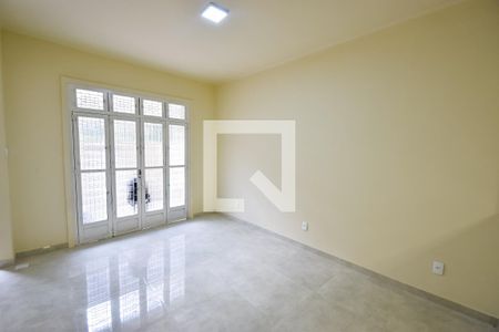 Sala de casa de condomínio à venda com 2 quartos, 180m² em Abolição, Rio de Janeiro