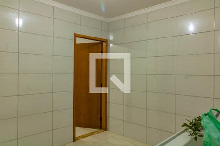 Cozinha de casa para alugar com 1 quarto, 35m² em Vila Guarani (zona Sul), São Paulo