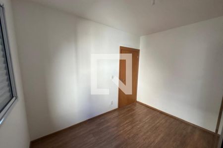 Dormitório 01 de apartamento para alugar com 2 quartos, 43m² em Loteamento Santa Marta, Ribeirão Preto