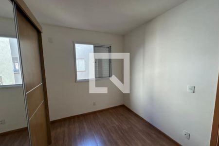 Dormitório 01 de apartamento para alugar com 2 quartos, 43m² em Loteamento Santa Marta, Ribeirão Preto