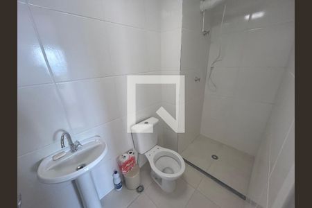 Banheiro de apartamento para alugar com 1 quarto, 24m² em Água Branca, São Paulo