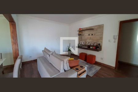 Sala de casa para alugar com 3 quartos, 120m² em Jardim das Flores, Osasco