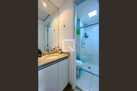 Banheiro de kitnet/studio à venda com 1 quarto, 38m² em Vila Mariana, São Paulo