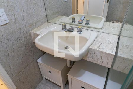 Banheiro de apartamento à venda com 2 quartos, 63m² em Botafogo, Campinas