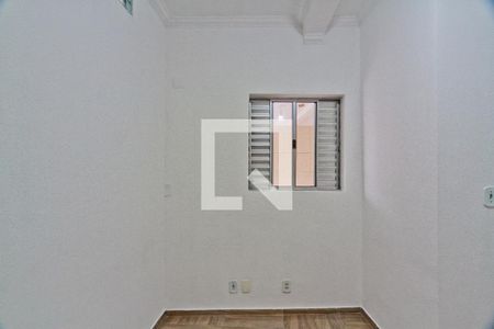 Quarto de casa para alugar com 1 quarto, 70m² em Vila Zat, São Paulo