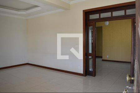 Sala de casa para alugar com 5 quartos, 400m² em Tres Barras, Contagem