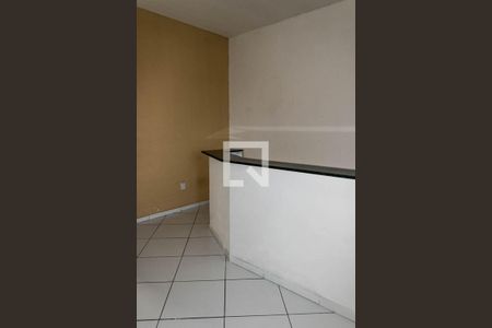 Sala/Cozinha de kitnet/studio para alugar com 1 quarto, 28m² em Itapuã, Salvador