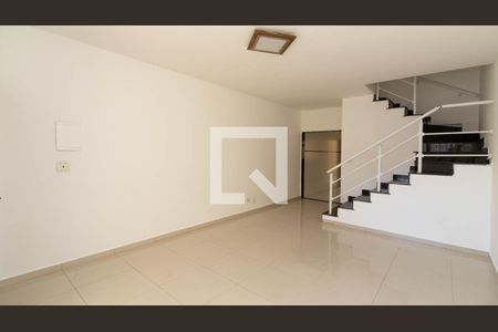 Sala de casa para alugar com 3 quartos, 125m² em Jardim Aricanduva, São Paulo