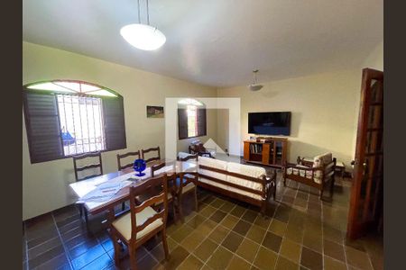 Sala de casa à venda com 3 quartos, 360m² em Glória, Contagem