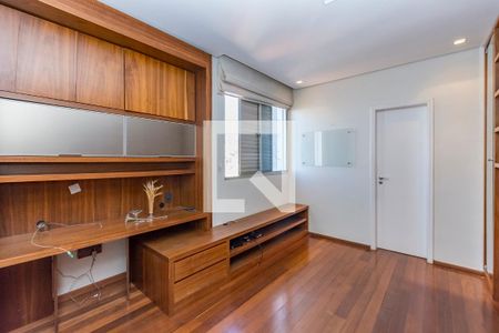 Suíte 1 de apartamento para alugar com 4 quartos, 196m² em Vila Paris, Belo Horizonte