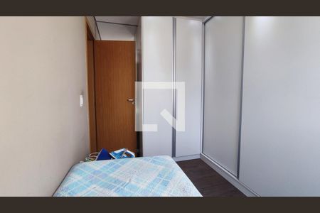 Quarto 2 de apartamento para alugar com 2 quartos, 47m² em Cabral, Contagem