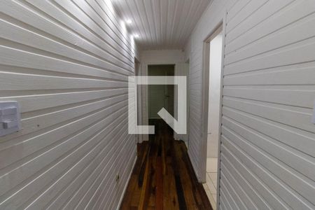 Corredor  de casa de condomínio à venda com 2 quartos, 120m² em Itaipu, Niterói